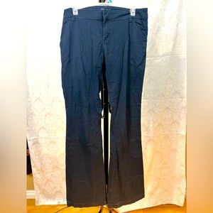 Unionbay Women’s Black 90s Low-rise Stretch Flare Leg Jeans (11)